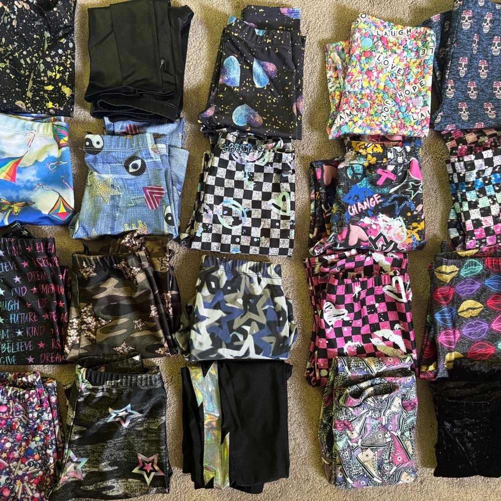 20 leggings from Pixie Lane. Like NEW!!! Sold as a bundle.